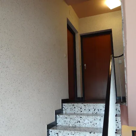 Appartamento Thumseestrasse 18 *
